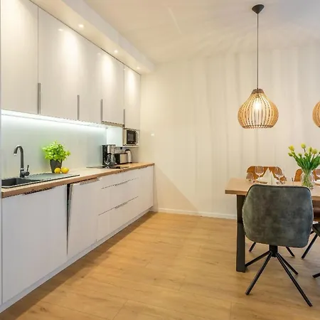 Apartment Matejki Direkt An Der Promenade Swinemünde